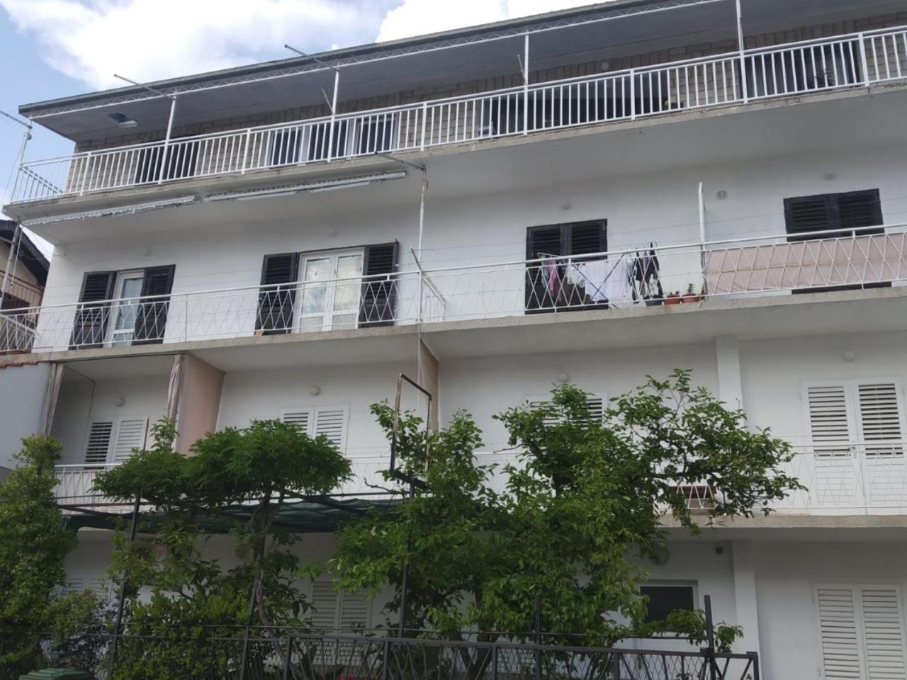 Guest House Gracijana Makarska Exterior photo